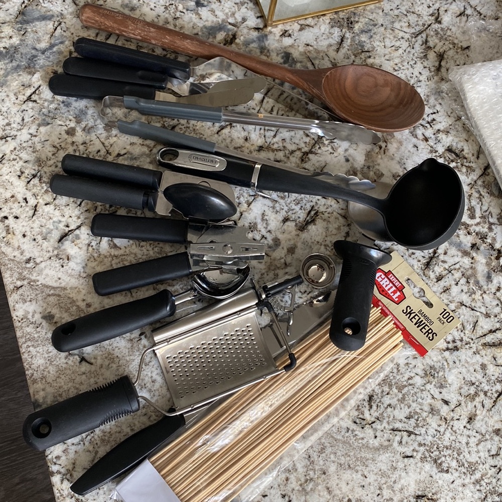 14 cooking utensils